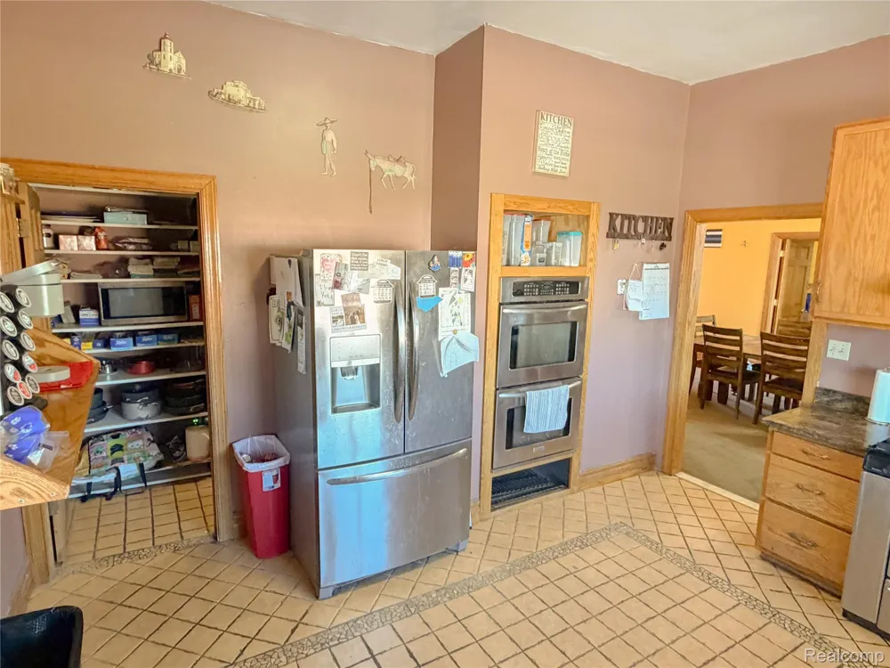 703 Saint John Street Wyandotte City, MI 48192