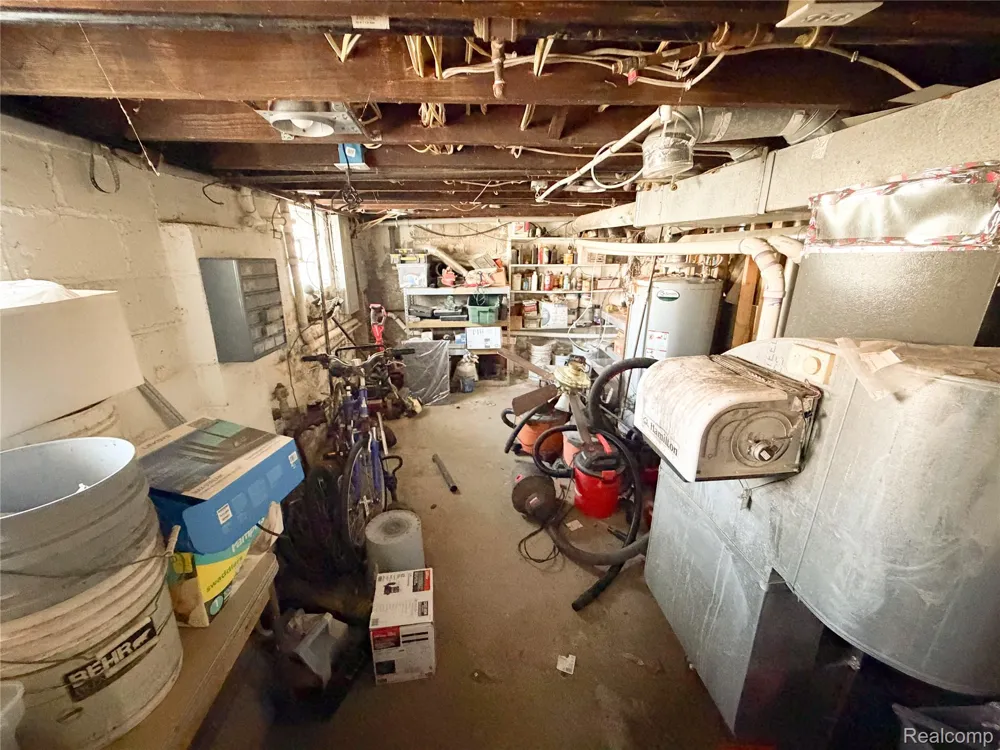 703 Saint John Street Wyandotte City, MI 48192