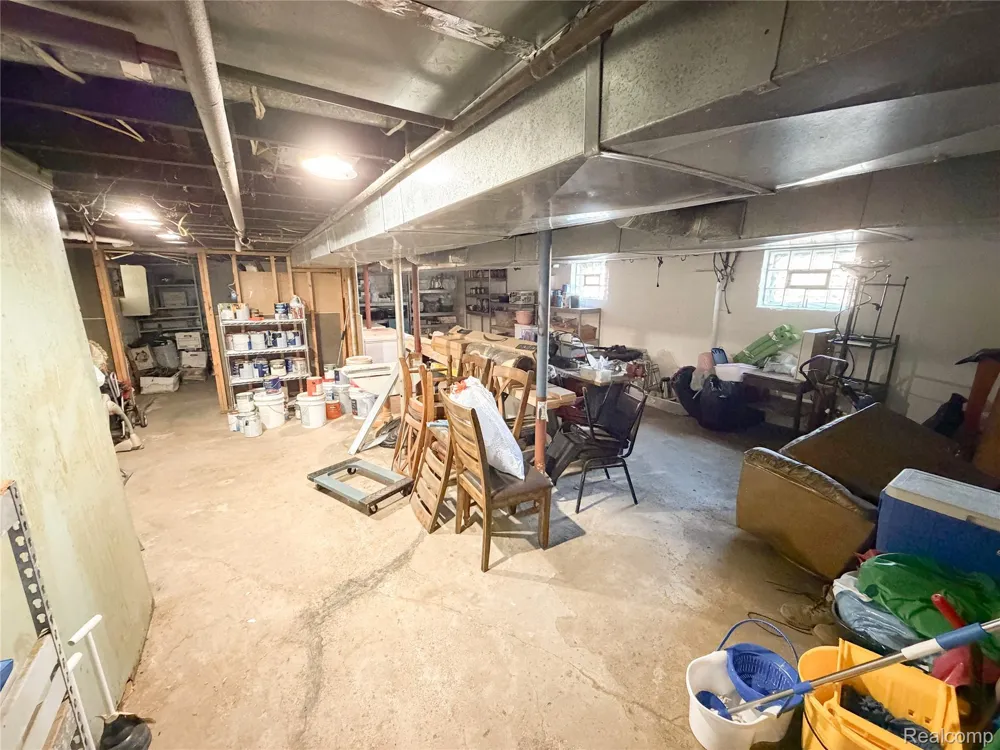703 Saint John Street Wyandotte City, MI 48192