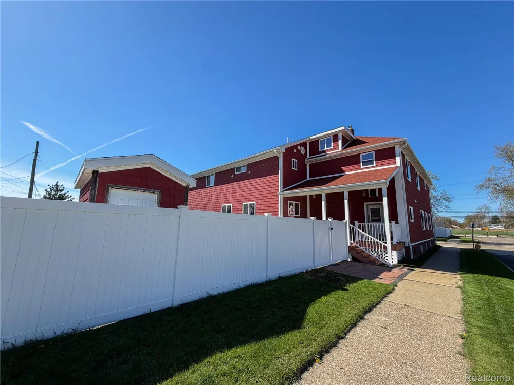 703 Saint John Street Wyandotte City, MI 48192