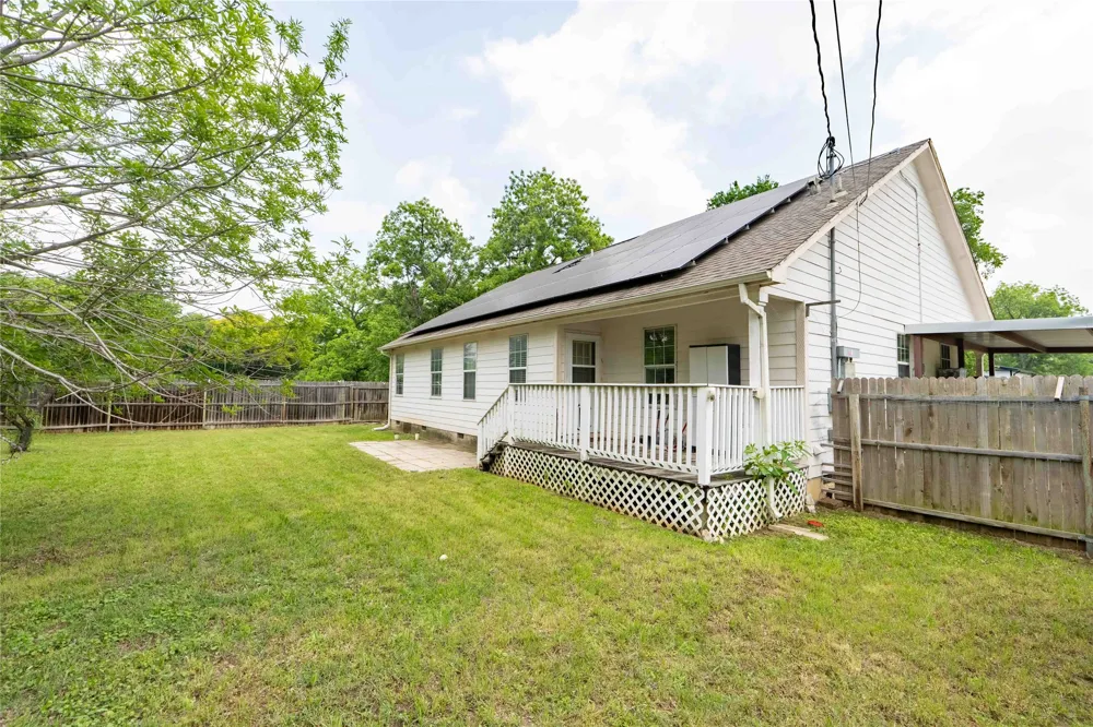 306 Owens Street Bridgeport, TX 76426