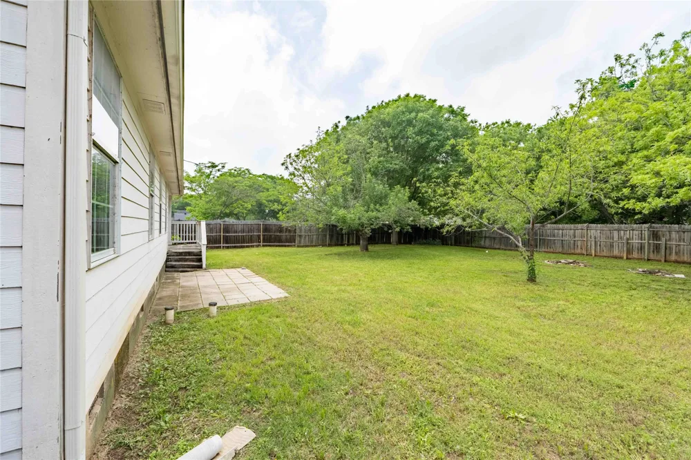 306 Owens Street Bridgeport, TX 76426