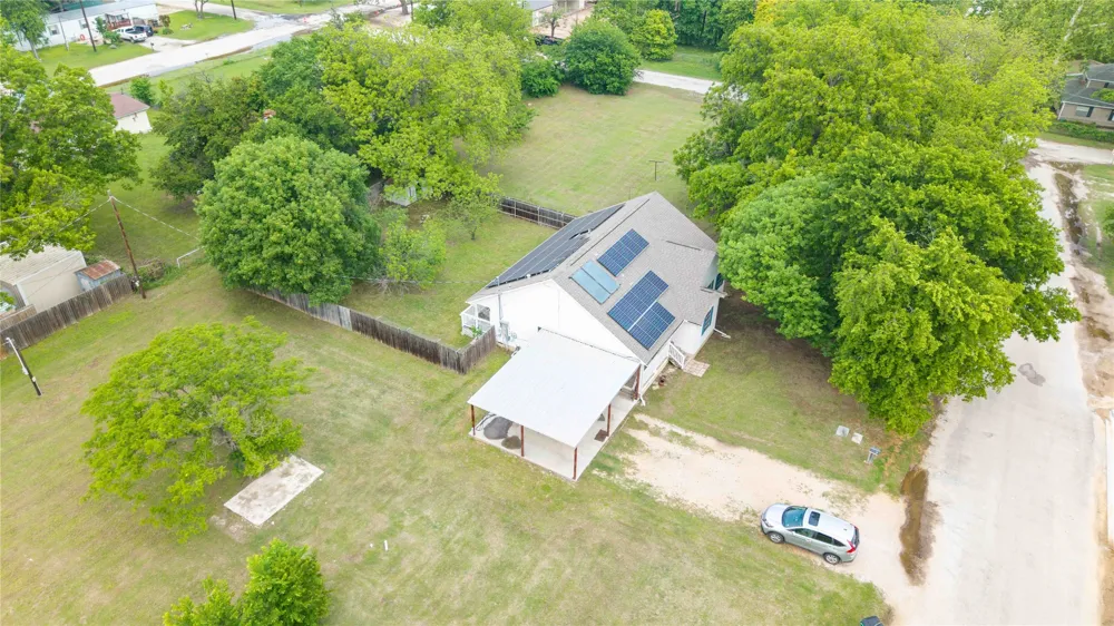306 Owens Street Bridgeport, TX 76426