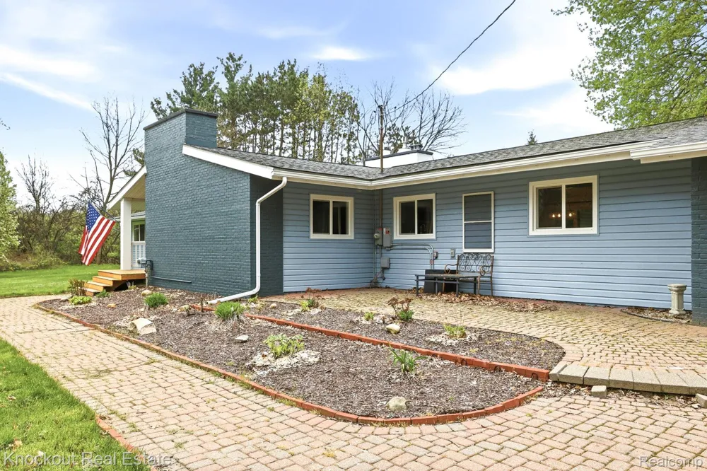 12452 Canada Road Birch Run Township, MI 48415
