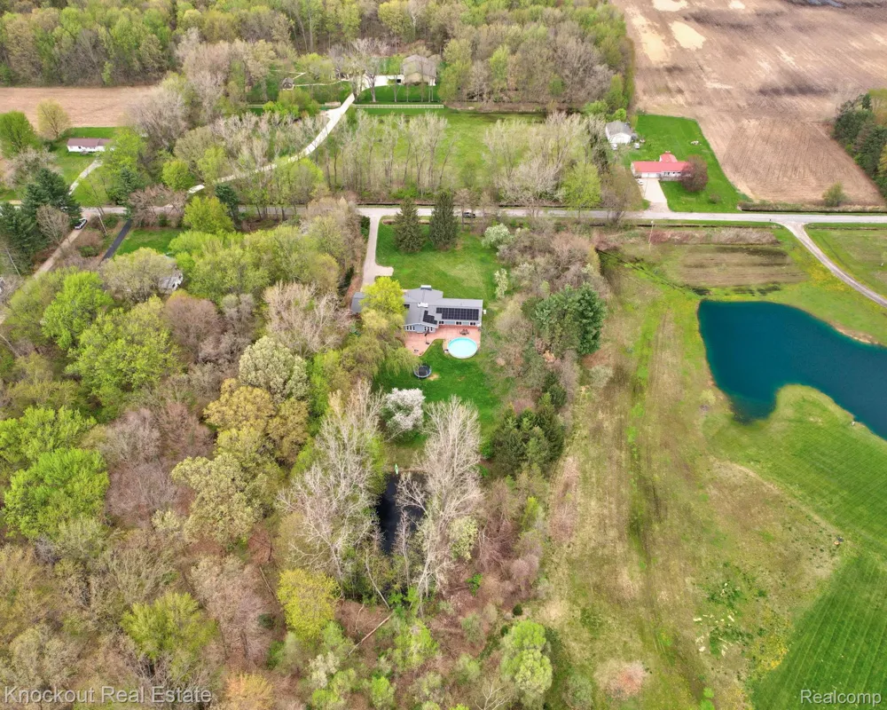 12452 Canada Road Birch Run Township, MI 48415
