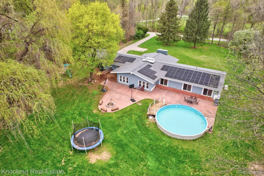 12452 Canada Road Birch Run Township, MI 48415