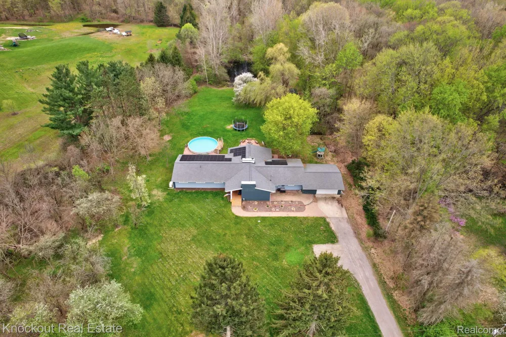 12452 Canada Road Birch Run Township, MI 48415