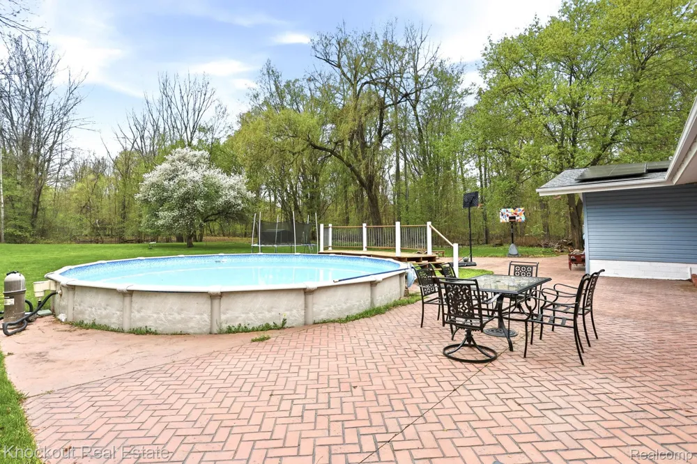 12452 Canada Road Birch Run Township, MI 48415