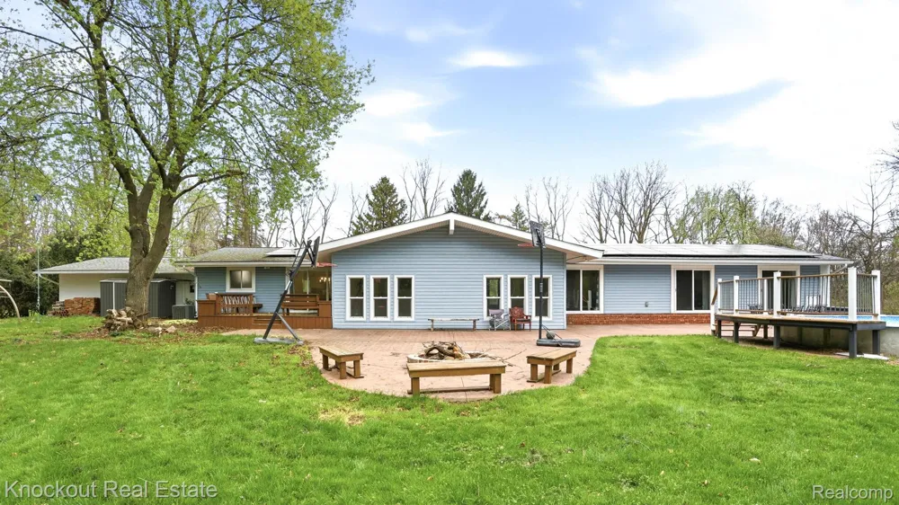 12452 Canada Road Birch Run Township, MI 48415