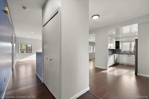 35052 Meadow Lane