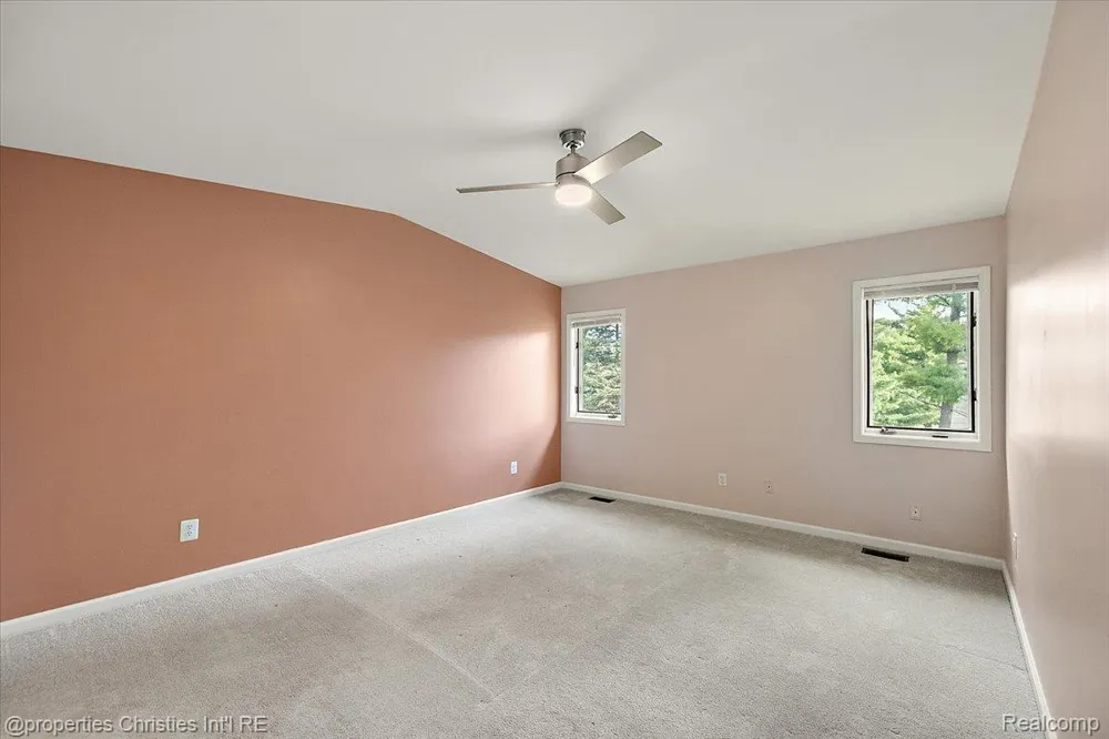 35052 Meadow Lane Farmington Hills City, MI 48335