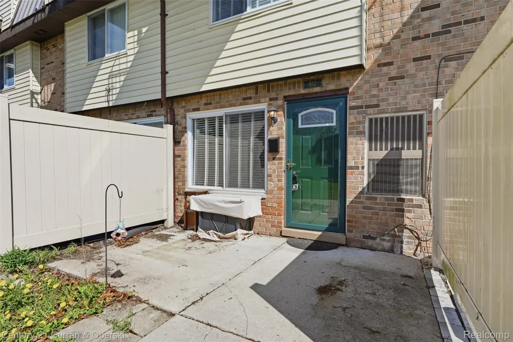 862 Main Street Milford Village, MI 48381