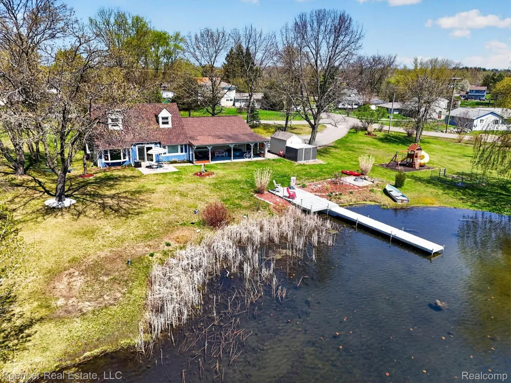 604 Gaffney Highland Charter Township, MI 48356