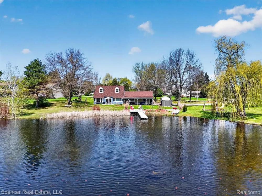 604 Gaffney Highland Charter Township, MI 48356