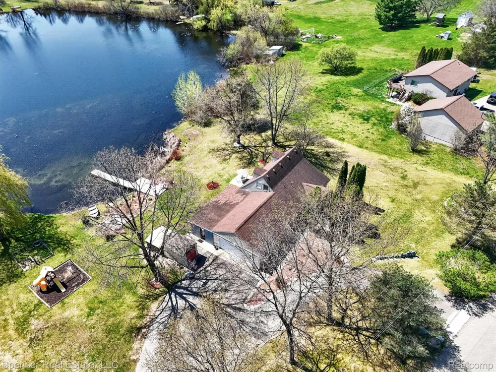 604 Gaffney Highland Charter Township, MI 48356