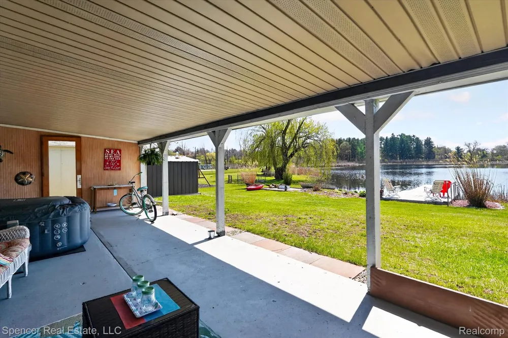 604 Gaffney Highland Charter Township, MI 48356