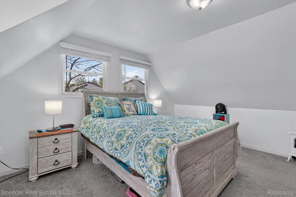 604 Gaffney Highland Charter Township, MI 48356