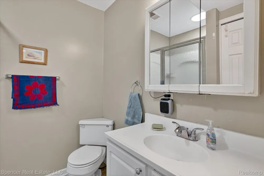 604 Gaffney Highland Charter Township, MI 48356