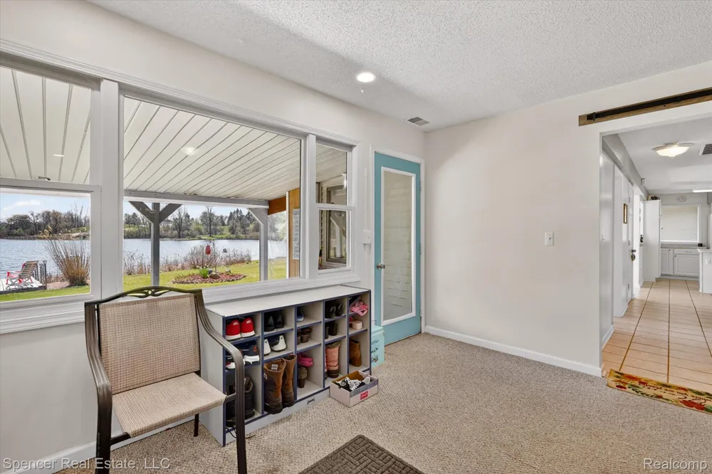 604 Gaffney Highland Charter Township, MI 48356