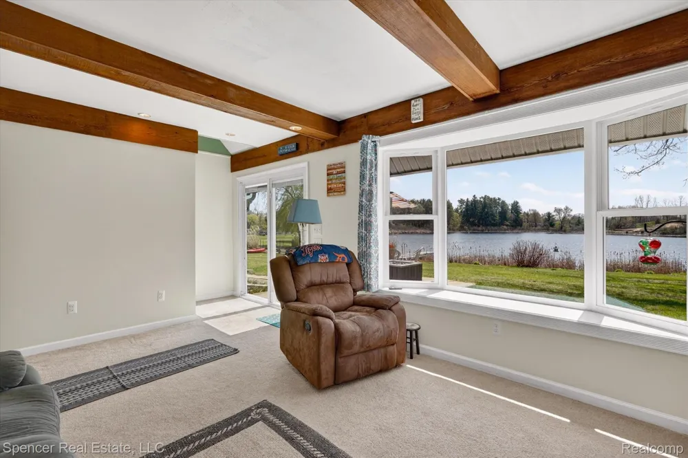 604 Gaffney Highland Charter Township, MI 48356