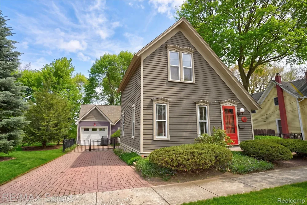 452 Butler Street Northville City, MI 48167