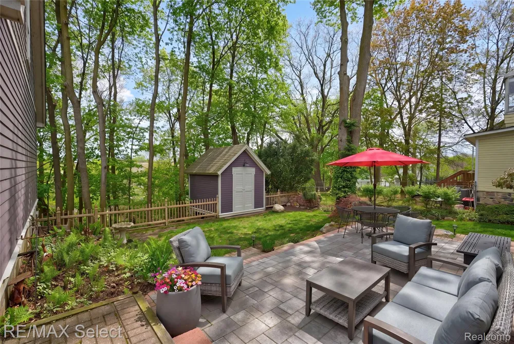 452 Butler Street Northville City, MI 48167