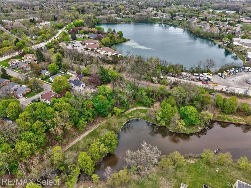 452 Butler Street Northville City, MI 48167