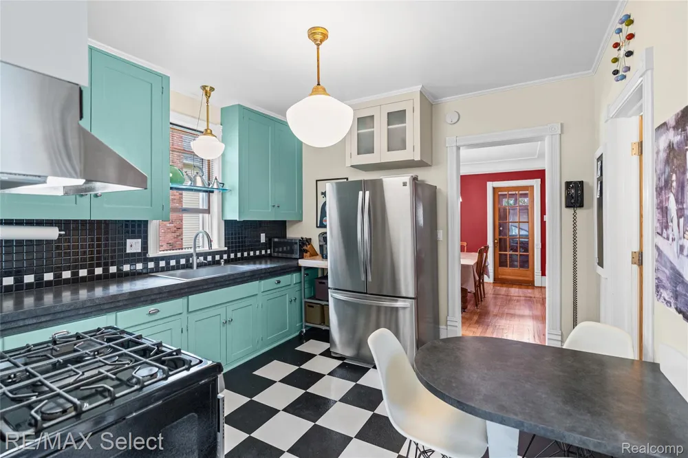 452 Butler Street Northville City, MI 48167