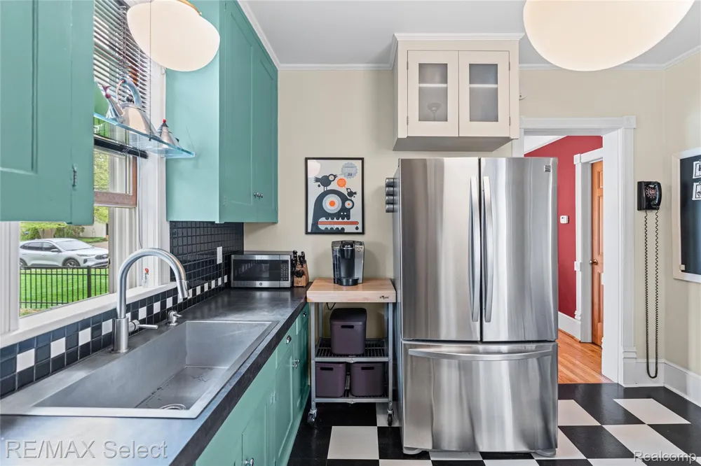 452 Butler Street Northville City, MI 48167