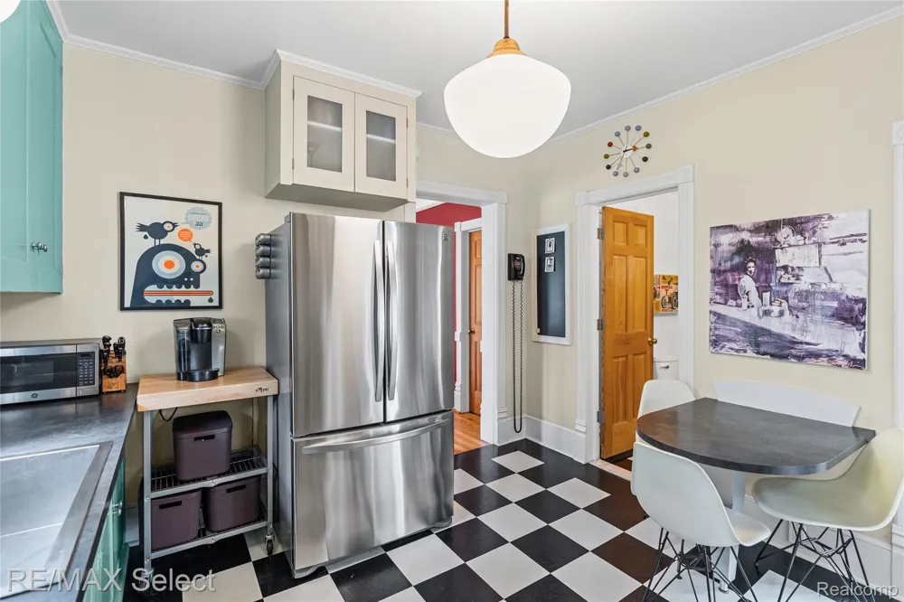 452 Butler Street Northville City, MI 48167