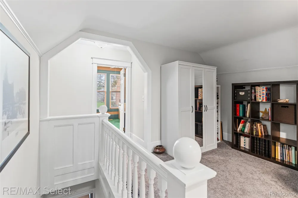 452 Butler Street Northville City, MI 48167