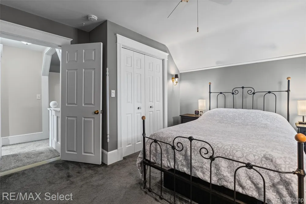 452 Butler Street Northville City, MI 48167