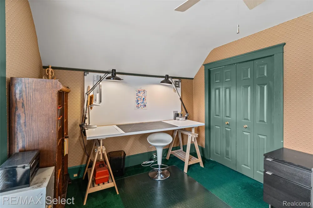 452 Butler Street Northville City, MI 48167