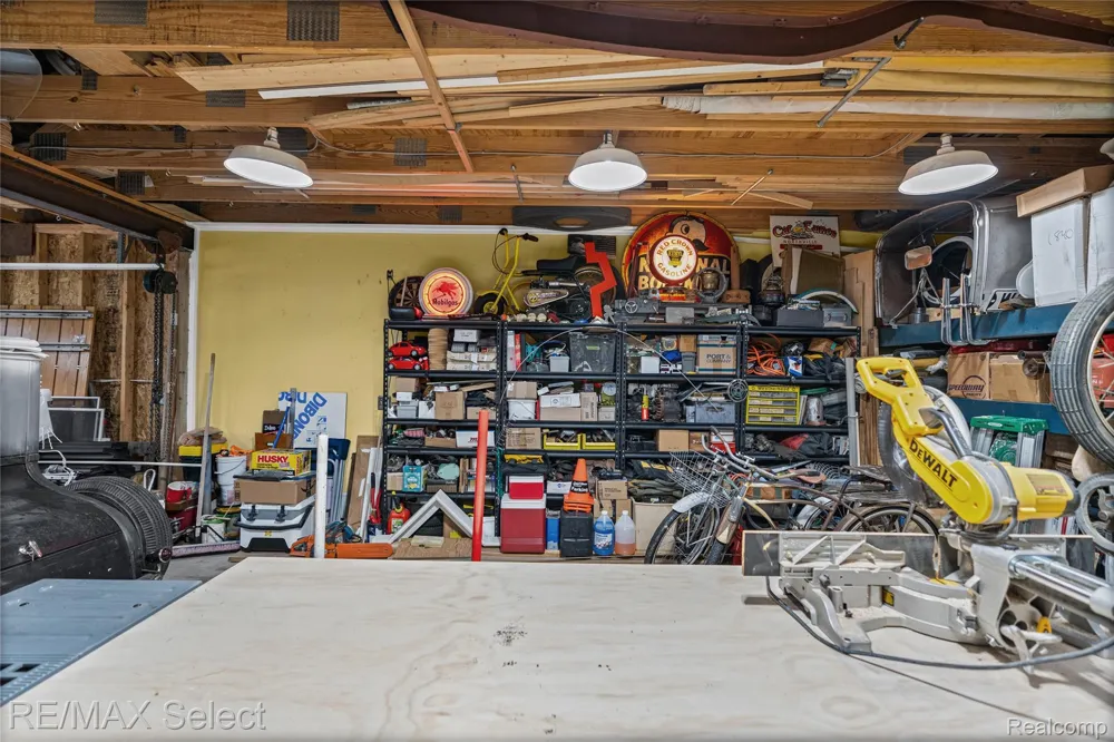 452 Butler Street Northville City, MI 48167