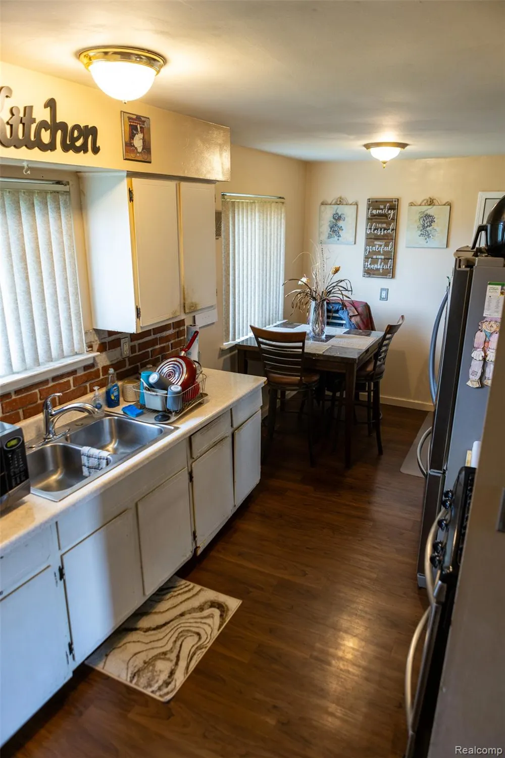 15167 Meadow Street Romulus City, MI 48174