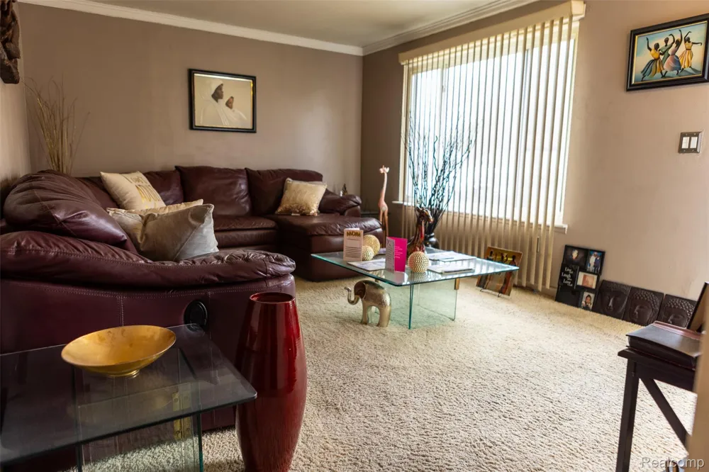 15167 Meadow Street Romulus City, MI 48174