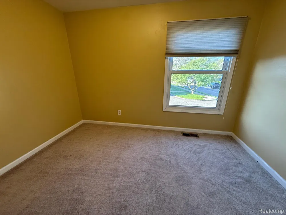2761 Fox Hollow Court Orion Charter Township, MI 48360