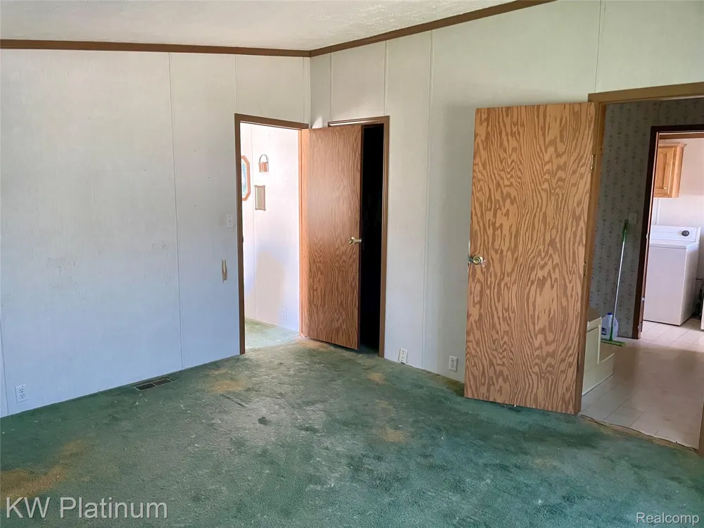 9691 Stoneypointe Drive Ira Township, MI 48023