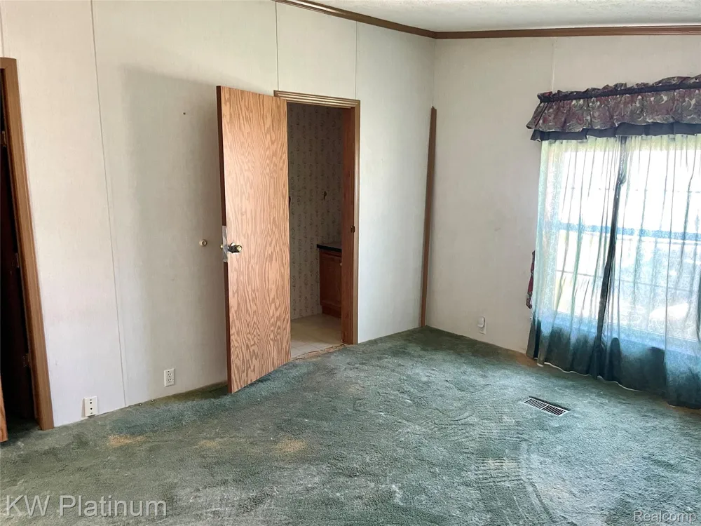 9691 Stoneypointe Drive Ira Township, MI 48023
