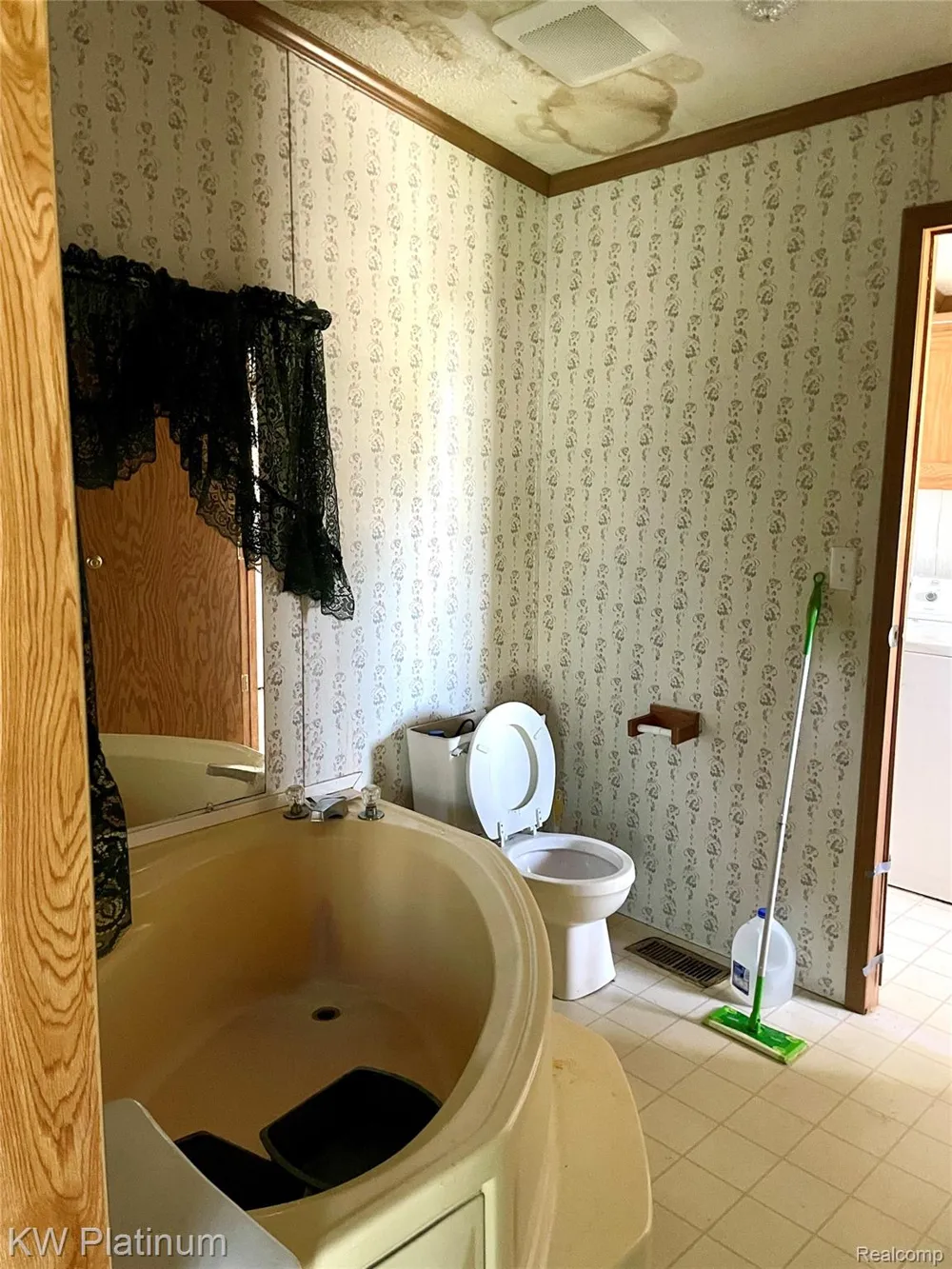 9691 Stoneypointe Drive Ira Township, MI 48023