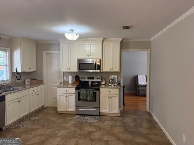 125 Starr Tifton, GA 31794