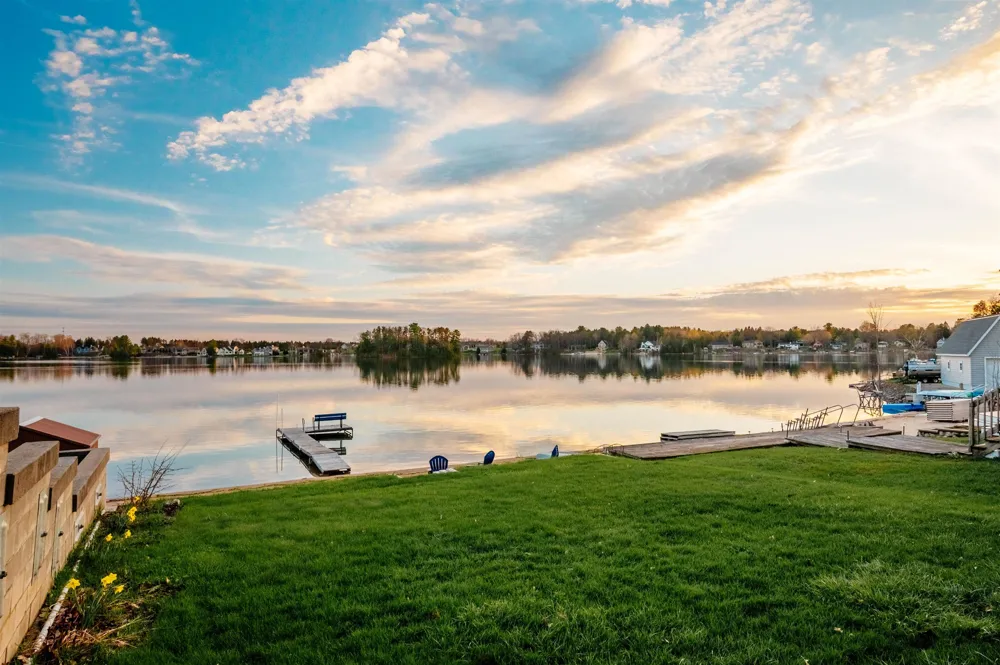 5133 Silver Lake Shores Road Blair Township, MI 49685