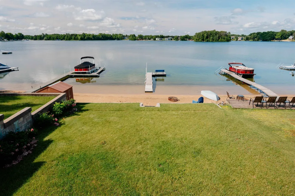 5133 Silver Lake Shores Road Blair Township, MI 49685