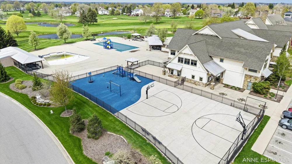 7423 Old Lantern Drive SE Gaines Charter Township, MI 49316