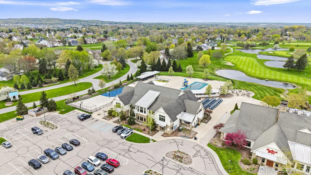 7423 Old Lantern Drive SE Gaines Charter Township, MI 49316