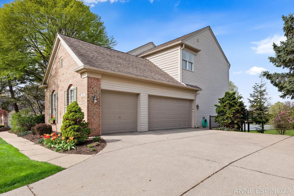 7423 Old Lantern Drive SE Gaines Charter Township, MI 49316