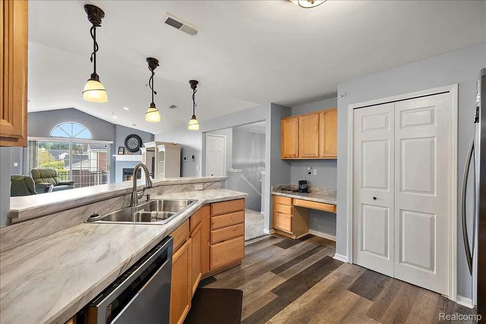 27204 Chantel Drive Walled Lake City, MI 48390
