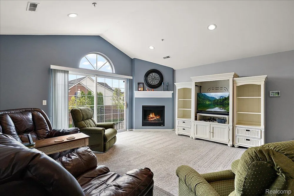 27204 Chantel Drive Walled Lake City, MI 48390