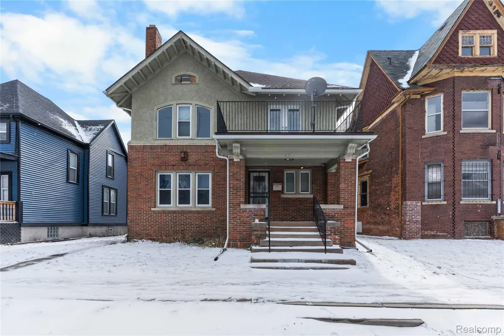 681 Clairmount Street Detroit City, MI 48202