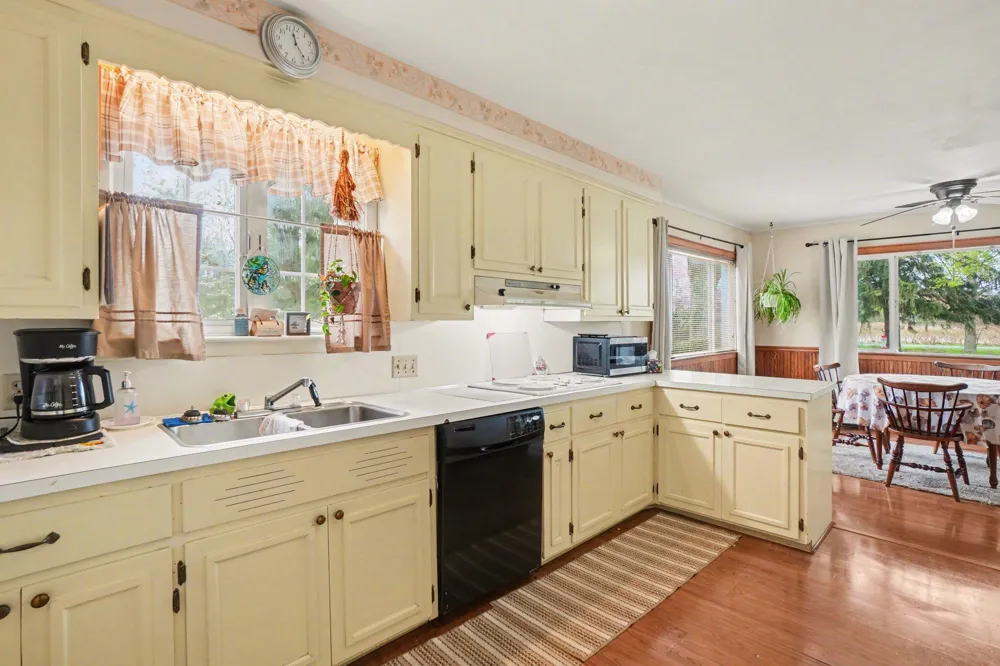 14361 76th Street South Haven Charter Township, MI 49090